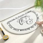 plongez dans le confort ultime avec notre tapis de douche demi lune canard 40x60cm 730 1