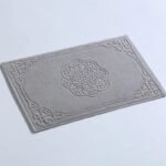 plongez dans le luxe avec notre tapis de bain en coton doux lianhua grey 45x75cm 920 1