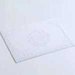 plongez dans le luxe avec notre tapis de bain en coton doux lianhua white 45x75cm 531 1
