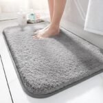 plongez dans le luxe avec notre tapis de bain nuageux et antiderapant gris 40x60cm 675 1