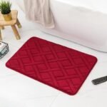 plongez dans le luxe avec notre tapis de bain super absorbant rouge bordeaux 40x60cm 771 1