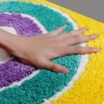 reveillez votre bain multicolore avec notre tapis antiderapant en microfibre 369 1