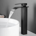robinet a cascade elegance naturelle pour votre salle de bain noir 318 1