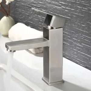 Robinet Classique: élégance Moderne Et économies D’eau! Chromé