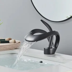 Robinet En Laiton Massif : élégance Moderne Pour Votre Salle De Bain ! 1 Robinet En Laiton Massif: élégance Moderne Pour Votre Salle De Bain! Noir