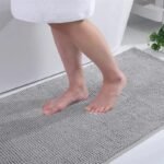 tapis de bain doux fin confort absorption et securite antiderapante gris 60x120cm 979 1