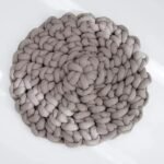 tapis de bain en coton confort et luxe a chaque pas camel grey 50x50cm 835 1