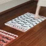 Tapis De Bain Motif Tigré: Audace Et élégance Sous Vos Pieds!