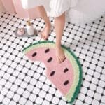 Tapis De Bain Pastèque: Restez équilibré Sur Sa Base Tpe Antidérapante! #c7807f / 35x70cm