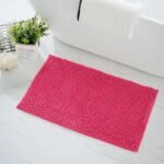 transformez votre bain avec notre tapis de chenille rose fushia rose red 40x60cm 257 1