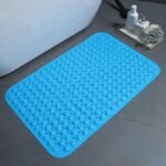 transformez votre douche avec notre tapis antiderapant securise dodger blue 35x70cm 731 1