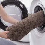 transformez votre routine avec notre tapis de bain antiderapant gris 624 1