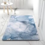 transformez votre salle de bain avec notre tapis anti derapant 80x50 bleu acier 158 1