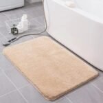 transformez votre salle de bain avec notre tapis moelleux en microfibre e4c9b5 916 1