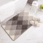 transformez votre salle de bain avec notre tapis tricolore eclatant gris 40x60 cm 297 1