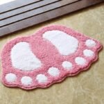 un tapis de bain ludique pour une douceur inegalee puce 40x60cm 834 1
